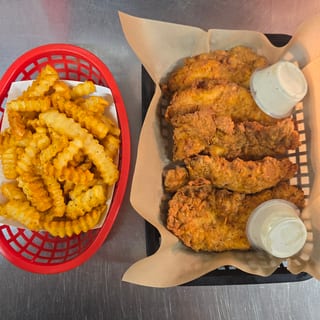 5 Hand Breaded Piece W/fries