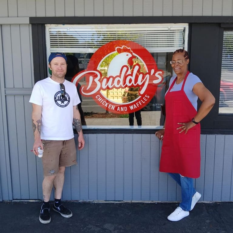Visit Buddy’s Chicken & Waffles in Tacoma, WA 📍